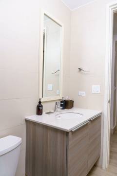 image-slider-with-thumbnail1.jpeg